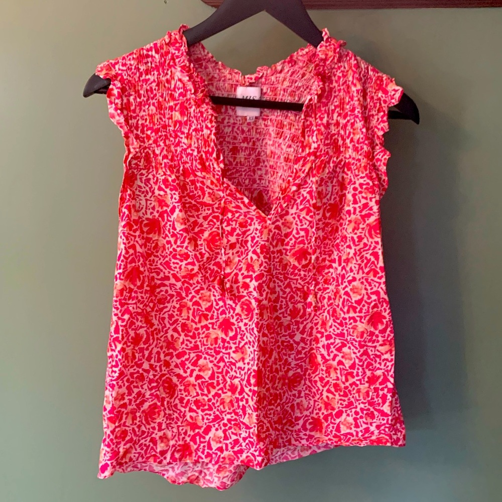 Beautiful pink and white top